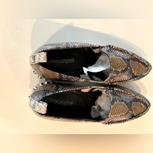 Jeffrey Cambell Snakeskin Pointed Toe Loafers with Silver Studs. Size 6.5M